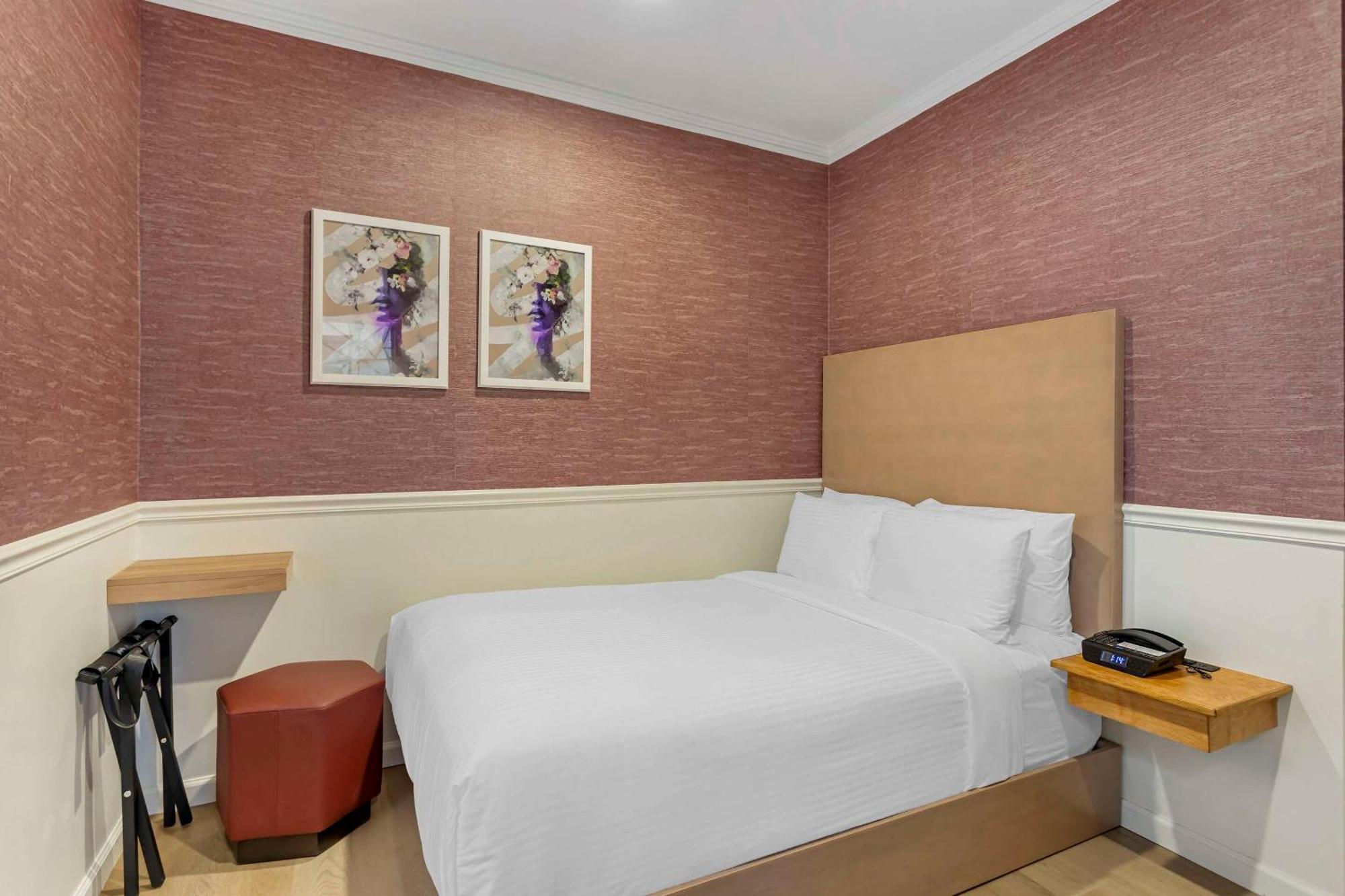 The Mayfair Hotel Times Square, Ascend Hotel Collection Ню Йорк Екстериор снимка