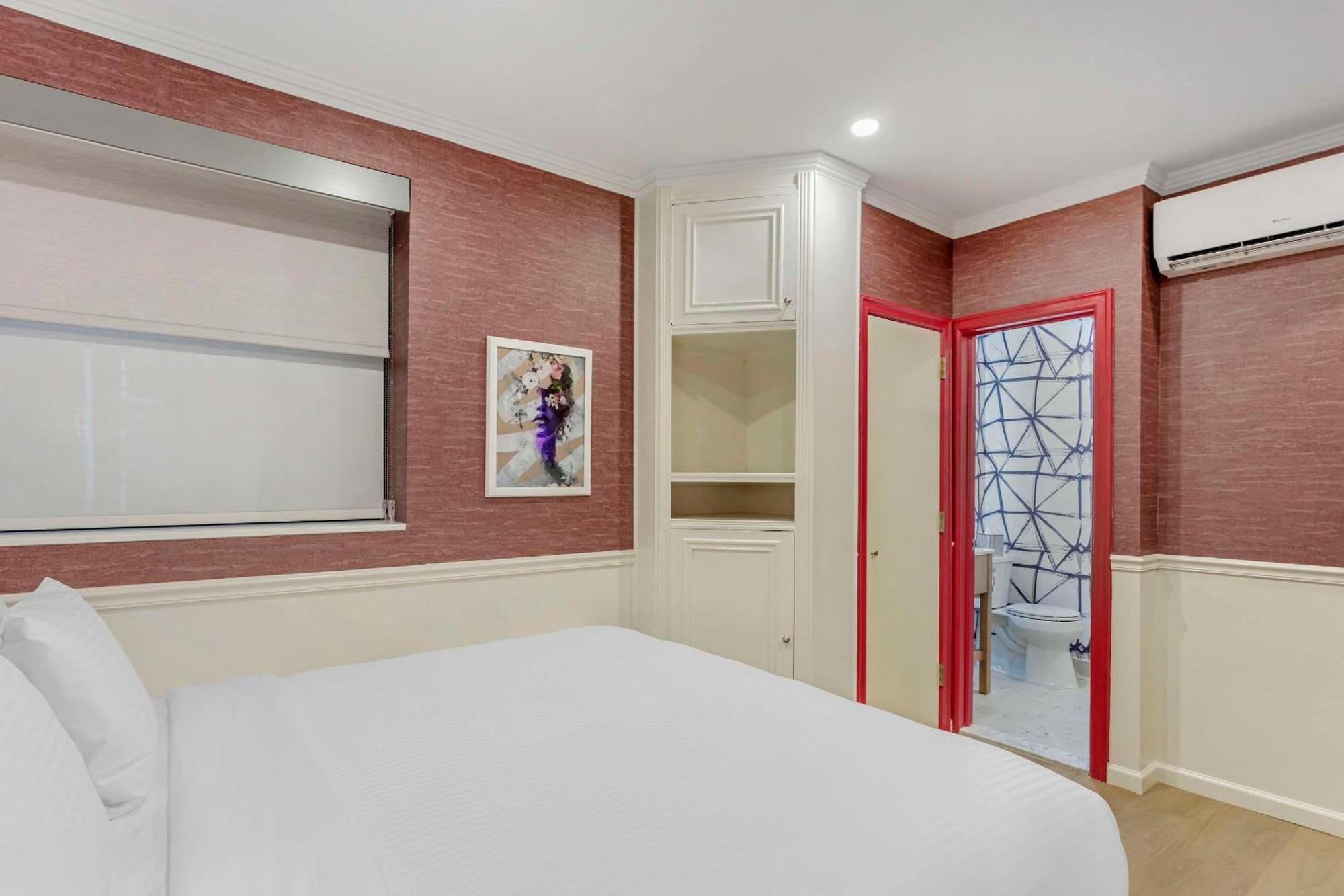 The Mayfair Hotel Times Square, Ascend Hotel Collection Ню Йорк Екстериор снимка