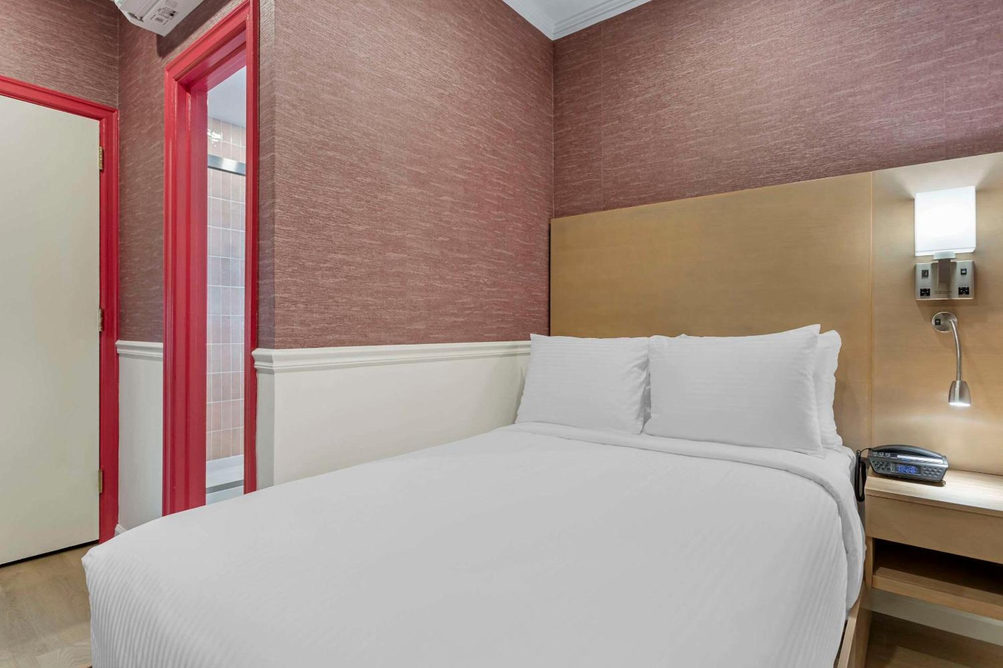 The Mayfair Hotel Times Square, Ascend Hotel Collection Ню Йорк Екстериор снимка