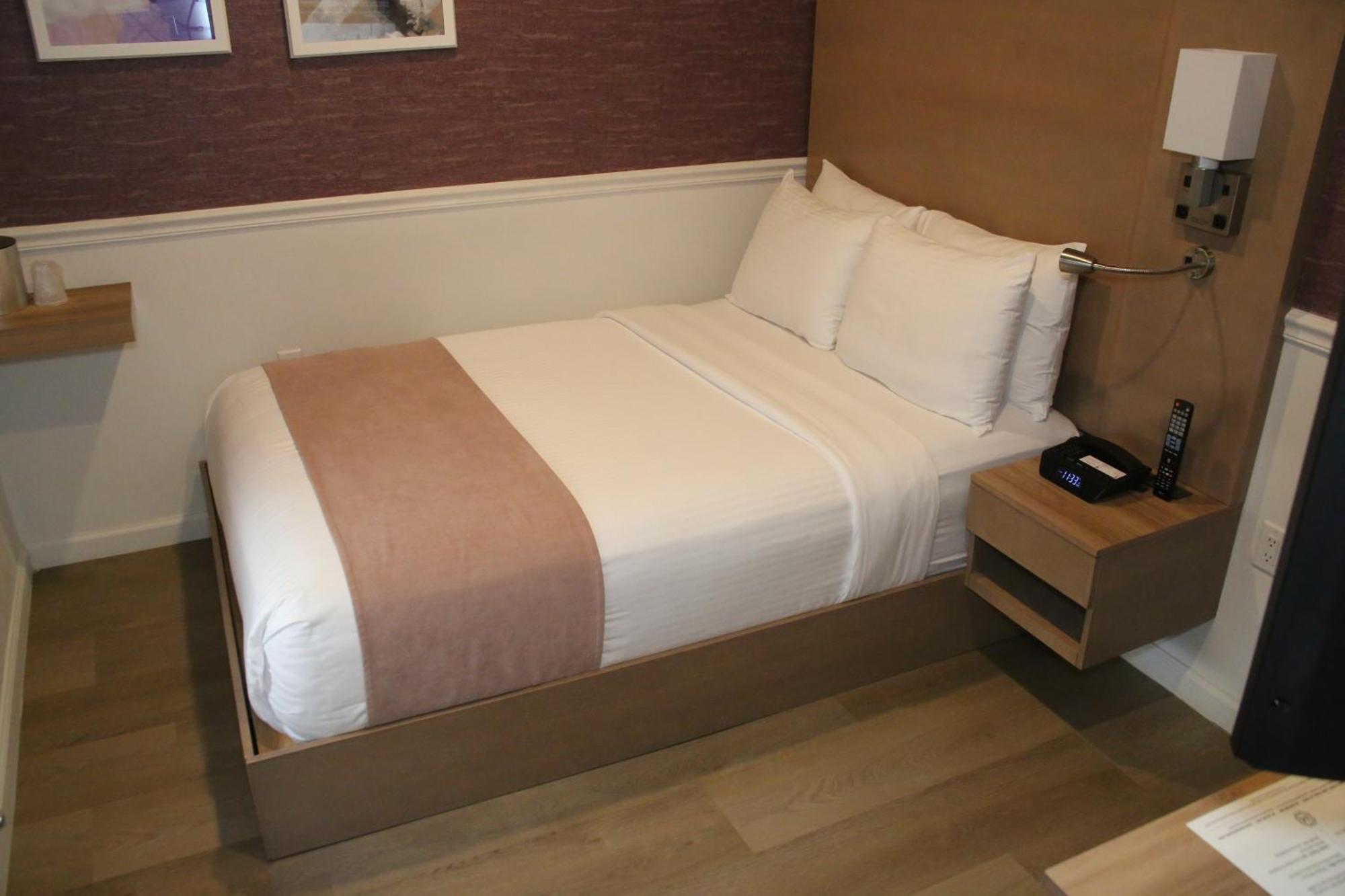 The Mayfair Hotel Times Square, Ascend Hotel Collection Ню Йорк Екстериор снимка