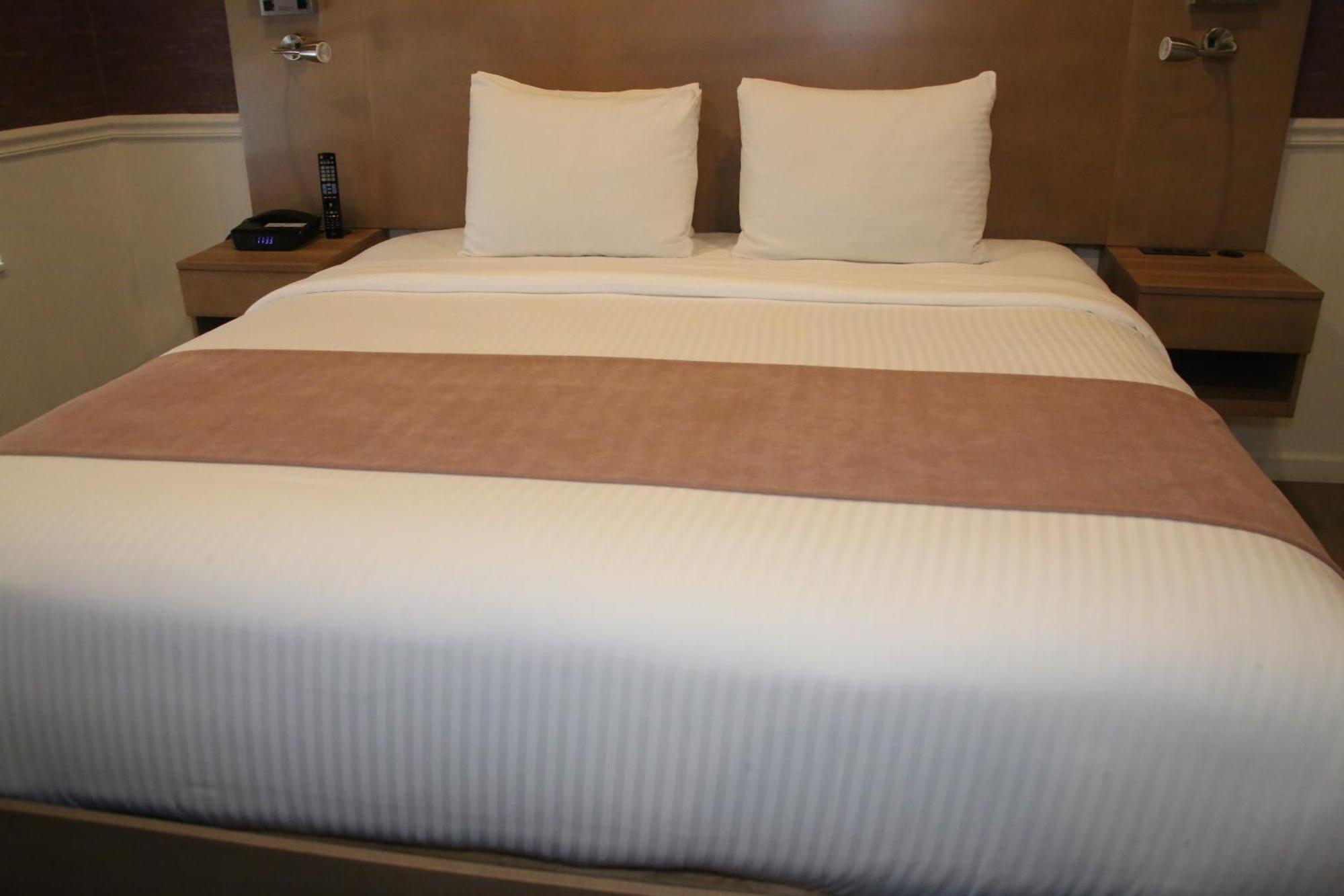 The Mayfair Hotel Times Square, Ascend Hotel Collection Ню Йорк Екстериор снимка